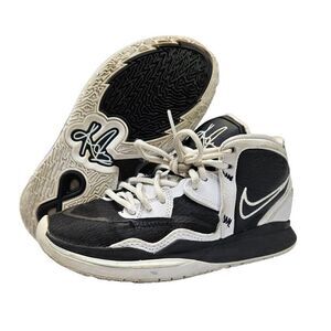 Nike Kyrie 8 Infinity TB Basketball Sneakers Shoes‎ Size 3.5 Black White 2022